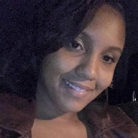 Meet your Posher, Vanessa - Picture 1 of 1